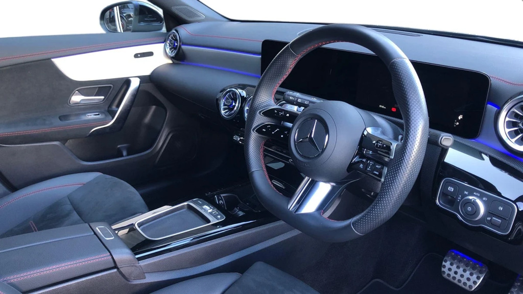 Mercedes-Benz CLA Class Cla 180 Amg Ln Executve M Black #3