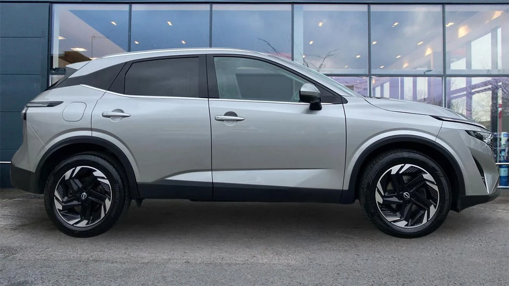 Nissan Qashqai Qashqai N-connecta Dig-t Silver #2