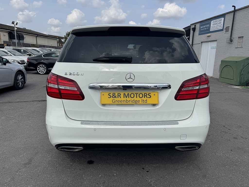 Mercedes-Benz B Class B200d Amg Line White #5