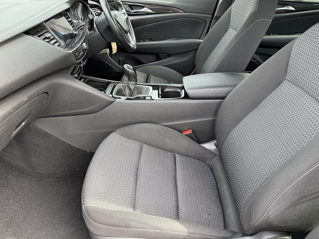 Vauxhall Insignia Vauxhall Grand Spo 1.5 Turbo D Design Silver #27