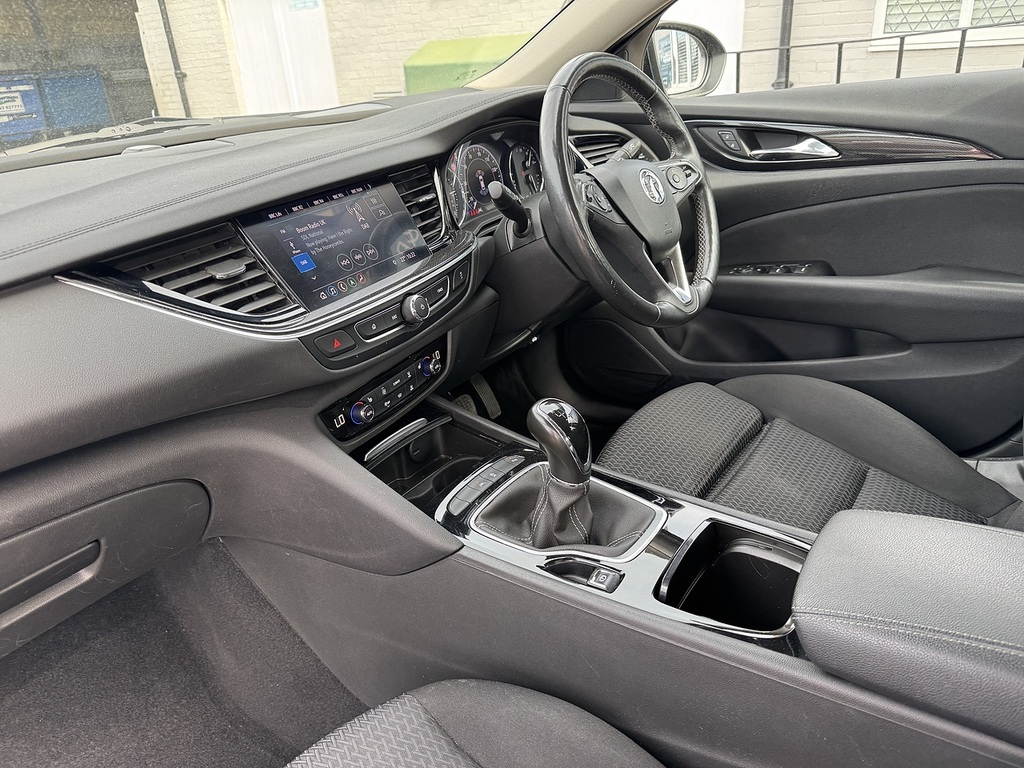 Vauxhall Insignia Vauxhall Grand Spo 1.5 Turbo D Design Silver #25
