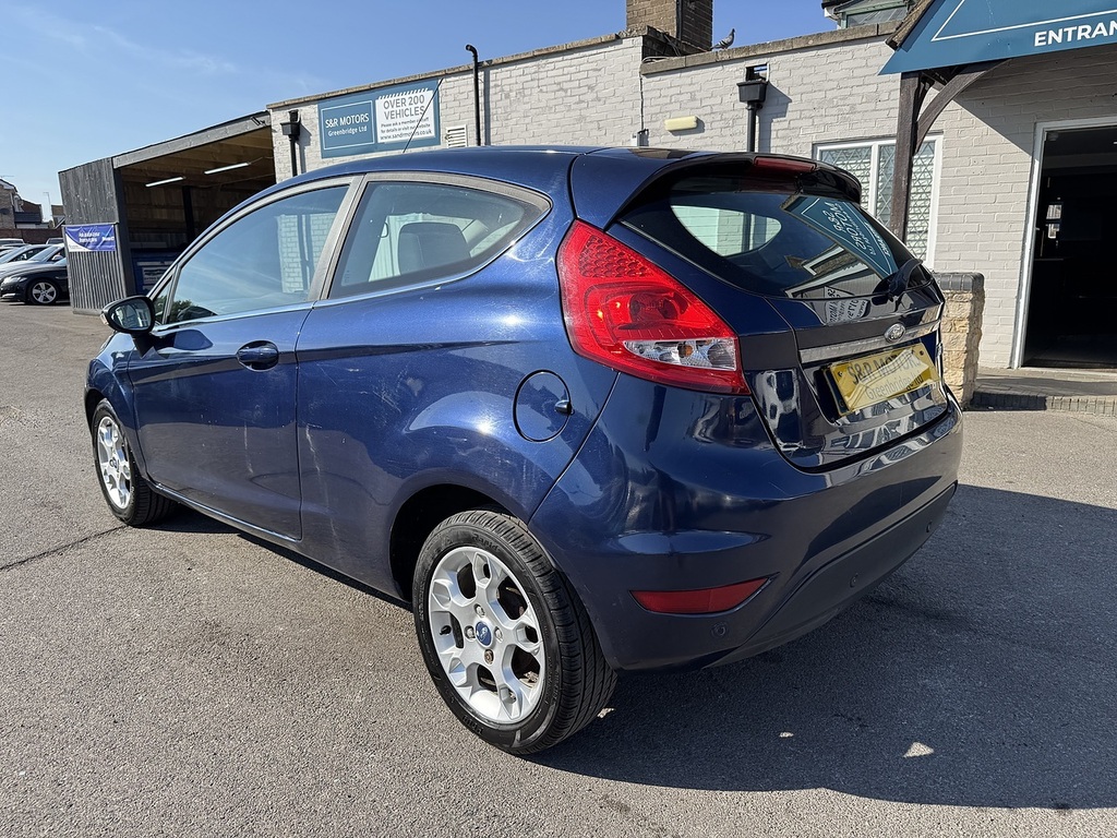 Ford Fiesta Zetec Blue #6