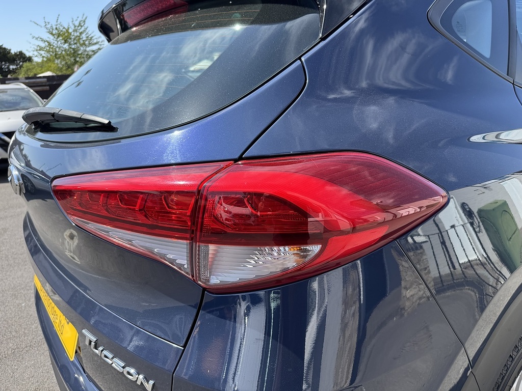 Hyundai Tucson 1.6 Gdi Blue Drive Se Nav 2Wd Black #12