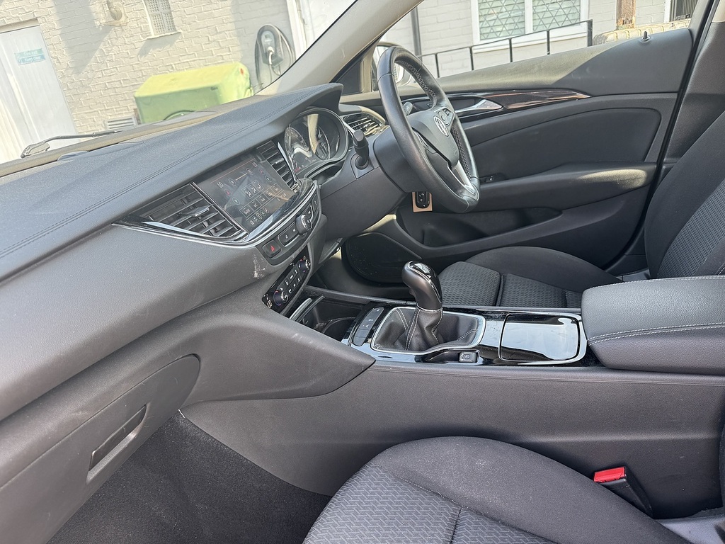 Vauxhall Insignia 1.5 Turbo D Se Edition Grand Sport Manu Black #21