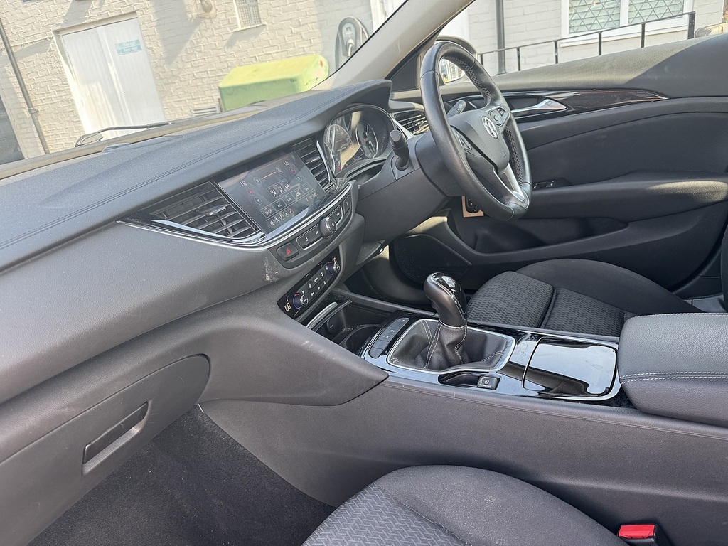 Vauxhall Insignia 1.5 Turbo D Se Edition Grand Sport Manu Black #20