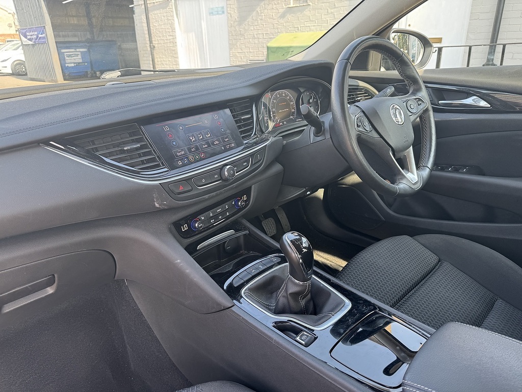 Vauxhall Insignia 1.5 Turbo D Se Edition Grand Sport Manu Black #19