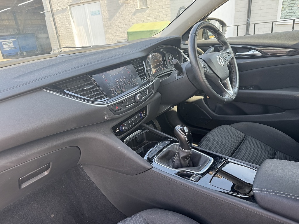 Vauxhall Insignia 1.5 Turbo D Se Edition Grand Sport Manu Black #22