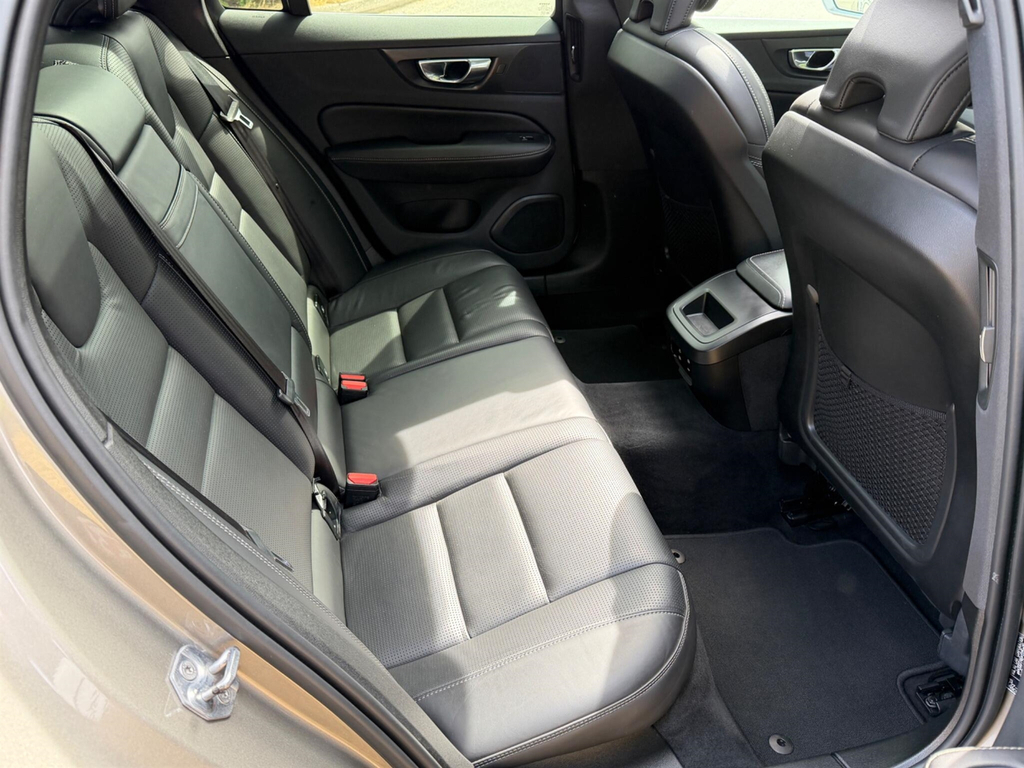 Volvo V60 2.0 D4 Momentum Plus Euro 6 Ss ... 201 Grey #8