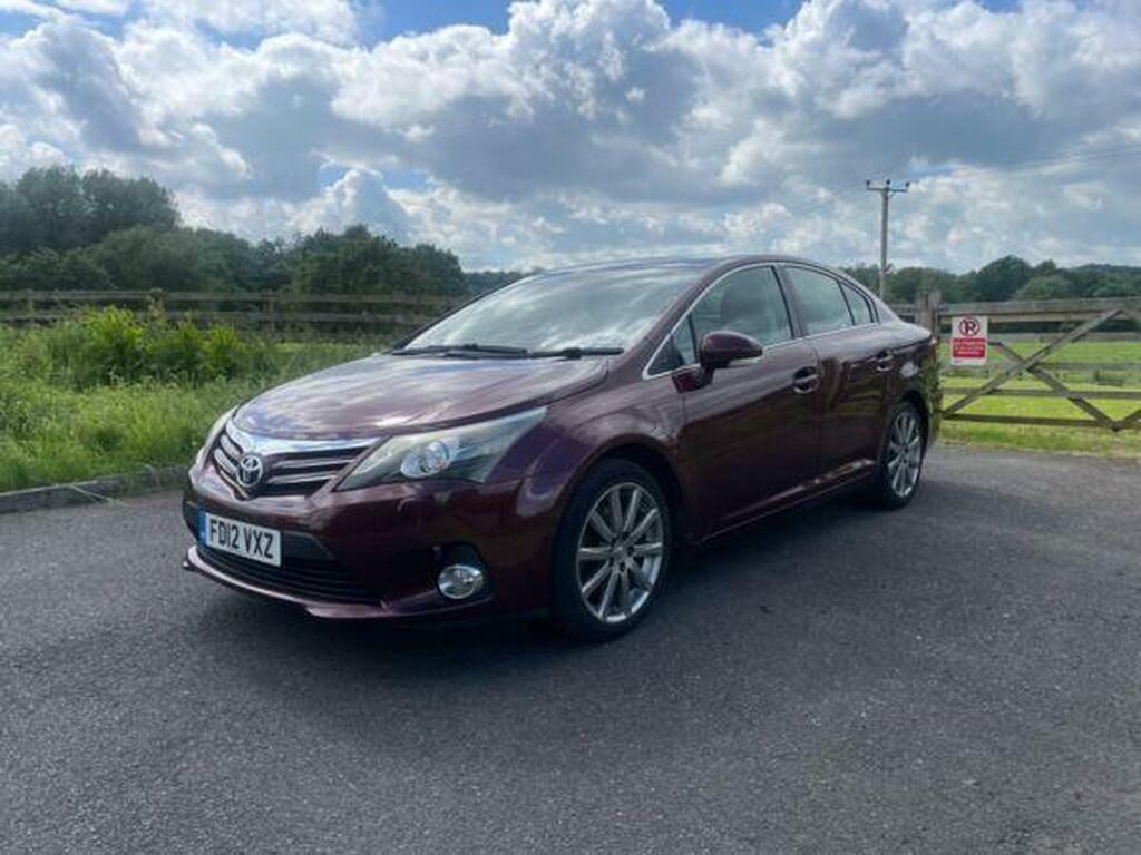 Toyota Avensis 2.2 D-4d T Spirit Euro 5 Red #3