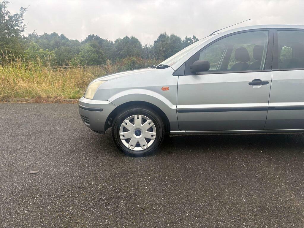 Ford Fusion 1.4 2 Silver #4
