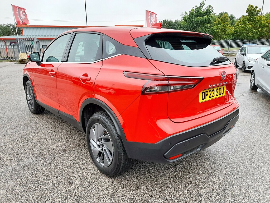 Nissan Qashqai 1.3 Dig-t Acenta Premium Mhev 17185 Miles Red #4