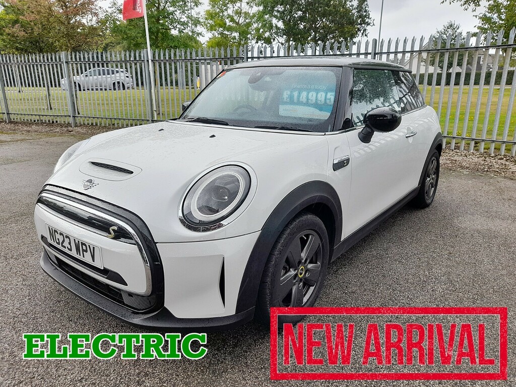 Mini Hatch Cooper S 135Kw 35Kwh 18033 Mile NG23WPV Black #2