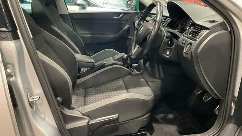 Skoda Rapid Spaceback 1.2 Tsi Se Sport Hatchback Euro White #10