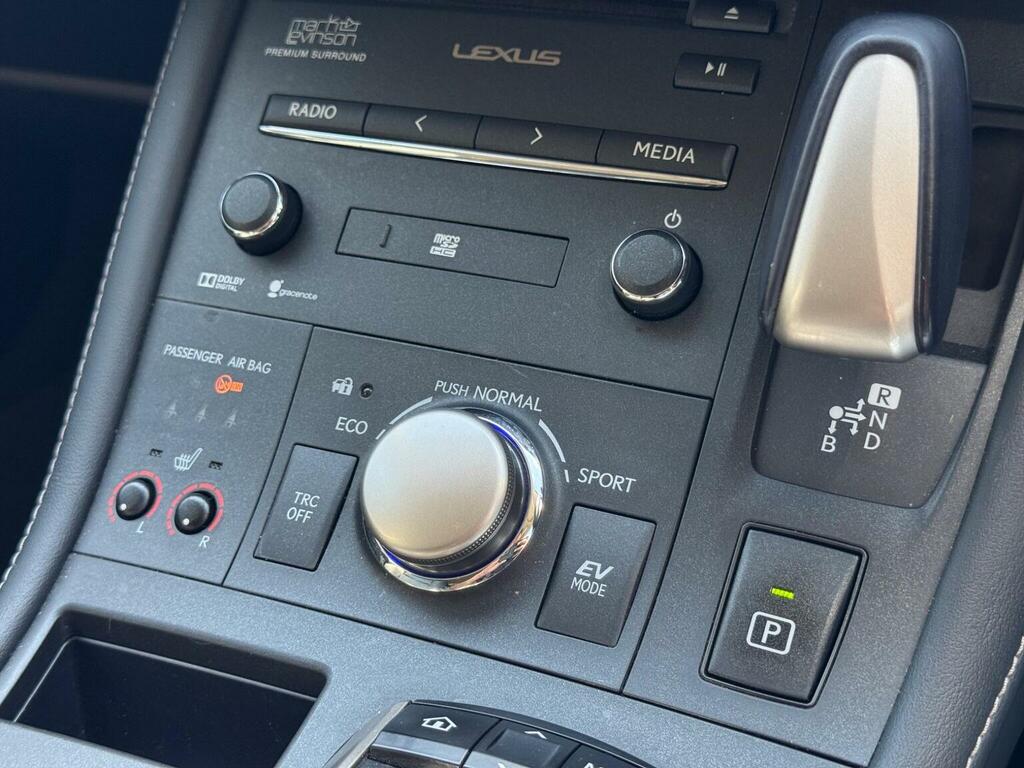 Lexus CT 1.8 200H Sport Cvt Euro 6 Ss White #34