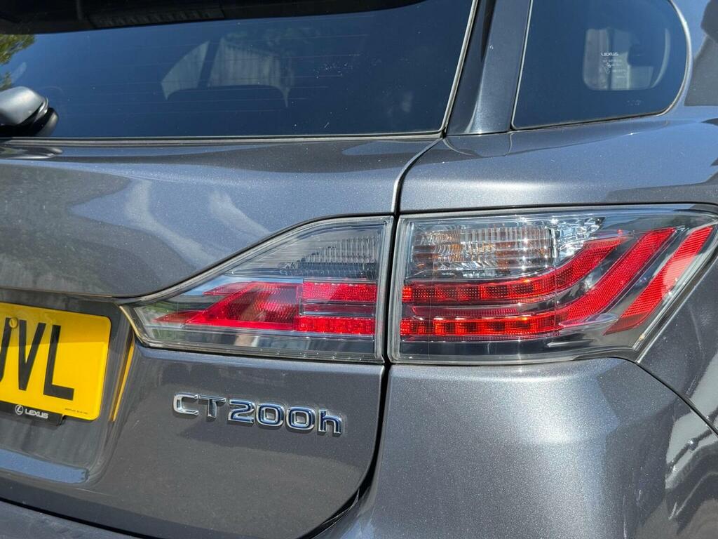 Lexus CT 1.8 200H Sport Cvt Euro 6 Ss White #49