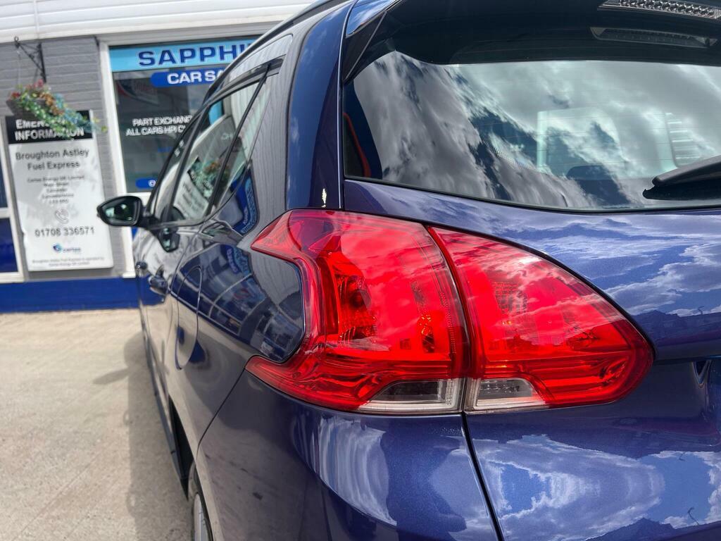 Peugeot 2008 1.6 Bluehdi 100 Allure Grey #13