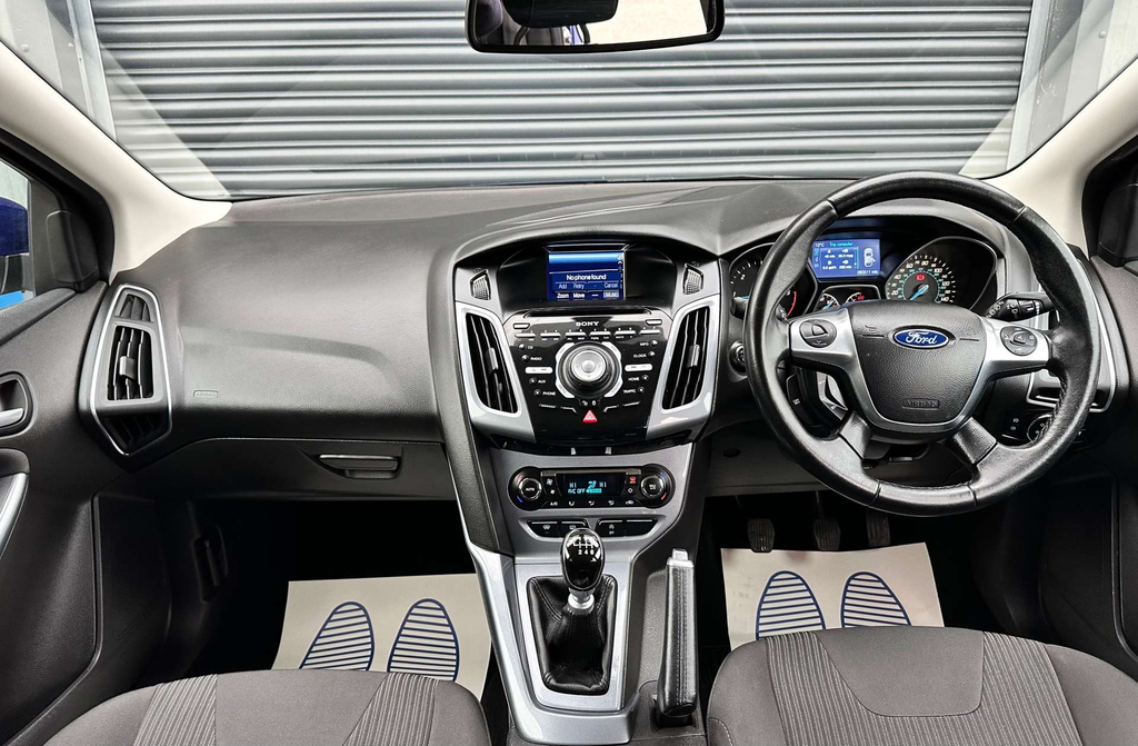 Ford Focus Titanium Navigator Tdci  #2