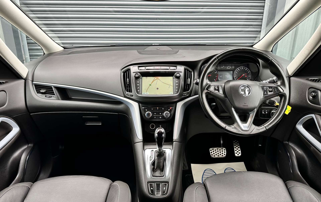 Vauxhall Zafira Tourer Sri Nav T #3