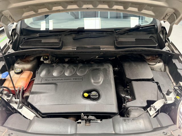 Ford Kuga 2.0 Tdci Titanium 2Wd Euro 4 Silver #31
