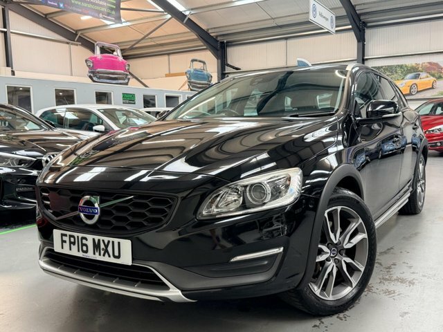 Volvo V60 Cross Country 2.4 D4 Lux Nav Awd Euro 6 S S Black #5