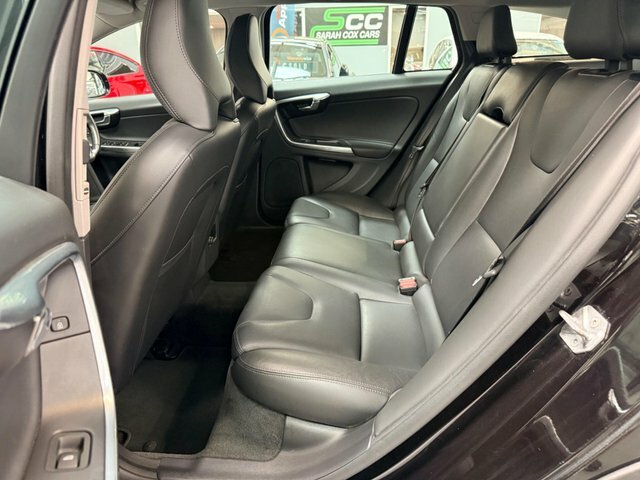 Volvo V60 Cross Country D4 Lux Nav Winter Pack Front And Rear White #17