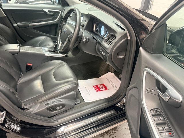 Volvo V60 Cross Country D4 Lux Nav Winter Pack Front And Rear White #11