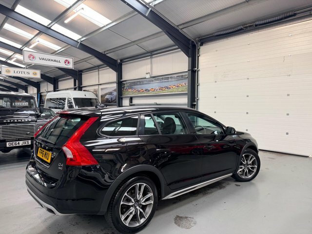 Volvo V60 Cross Country D4 Lux Nav Winter Pack Front And Rear White #14