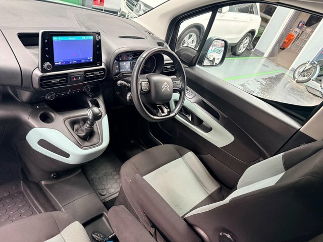 Citroen Berlingo 1.5 Bluehdi Flair M Mpv Euro 6 S S Green #2
