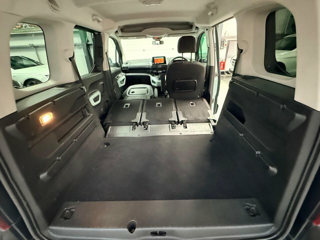 Citroen Berlingo 1.5 Bluehdi Flair M Mpv Euro 6 S S Green #4
