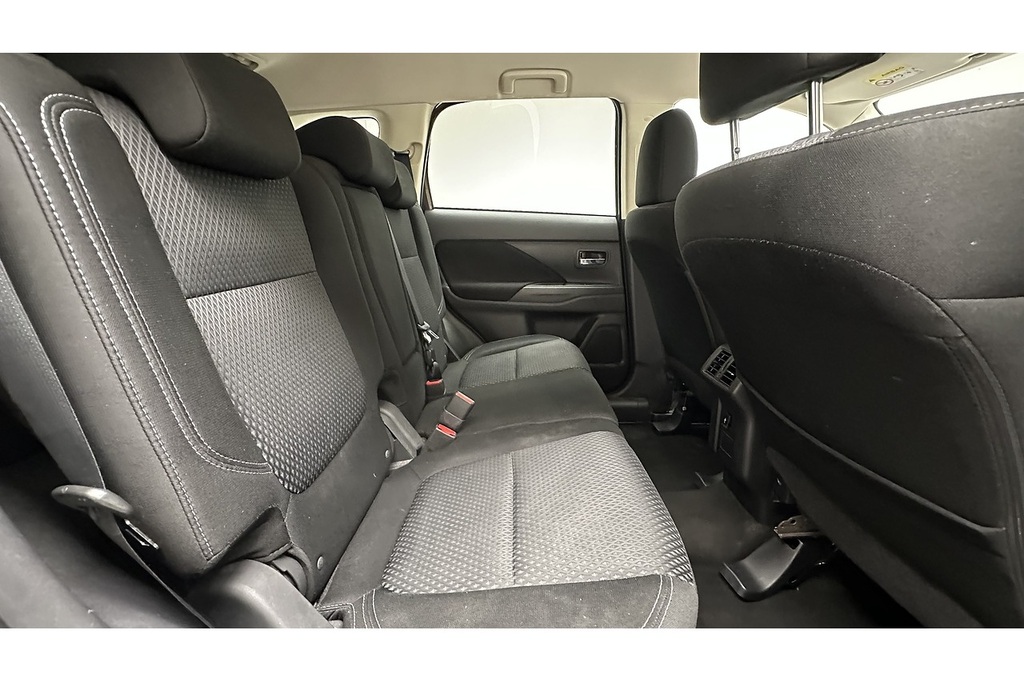Mitsubishi Outlander Outlander 4 Cvt White #19