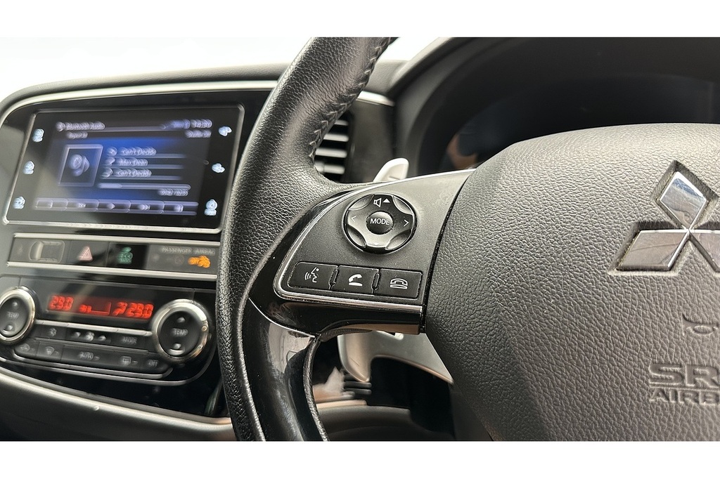 Mitsubishi Outlander Outlander 4 Cvt White #30