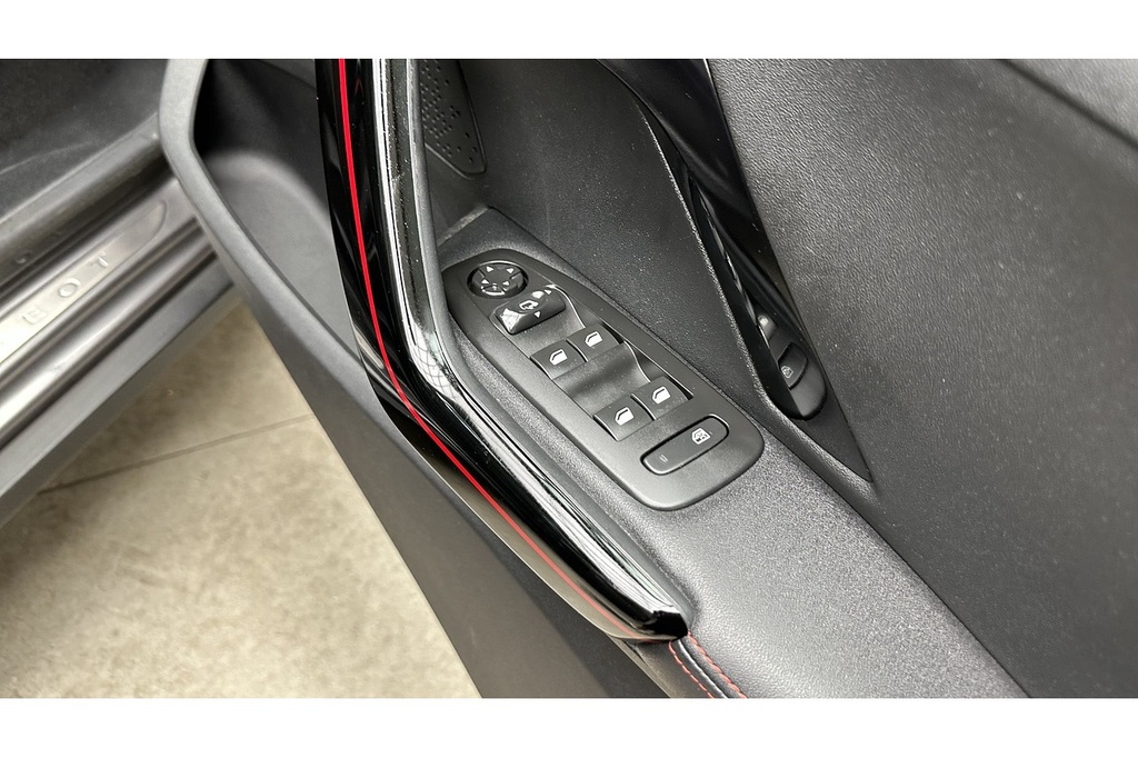 Peugeot 2008 1.2L Allure Black #30