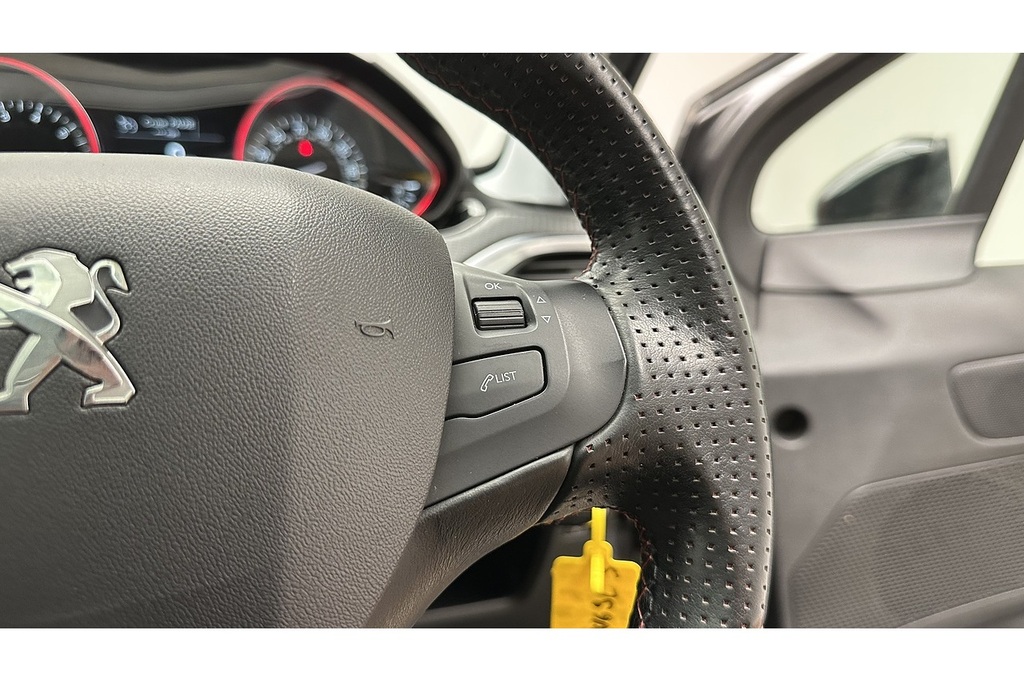 Peugeot 2008 1.2L Allure Black #34