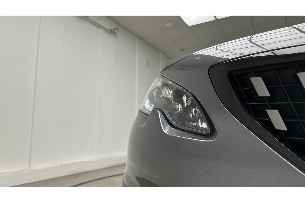 Peugeot 2008 1.2L Allure Black #15
