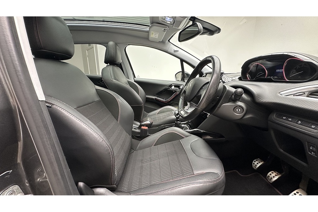 Peugeot 2008 1.2L Allure Black #26