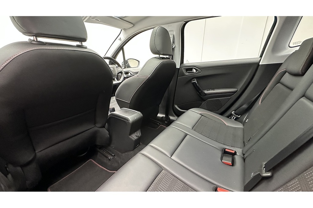 Peugeot 2008 1.2L Allure Black #21