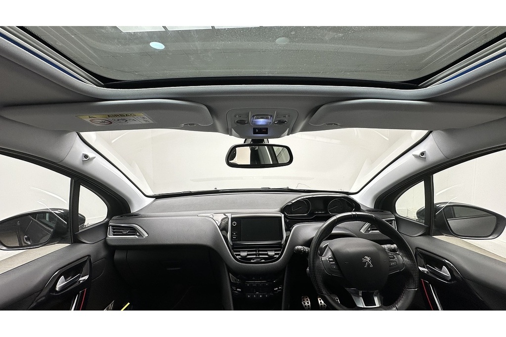 Peugeot 2008 Puretech Gt Line Grey #2
