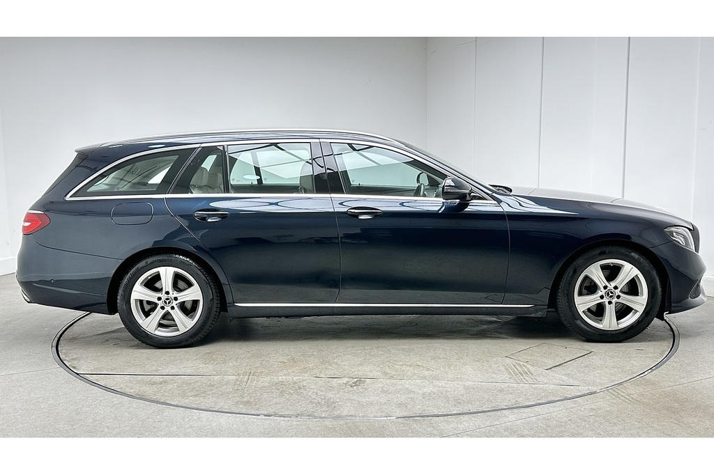 Mercedes-Benz E Class E200d Se Green #4