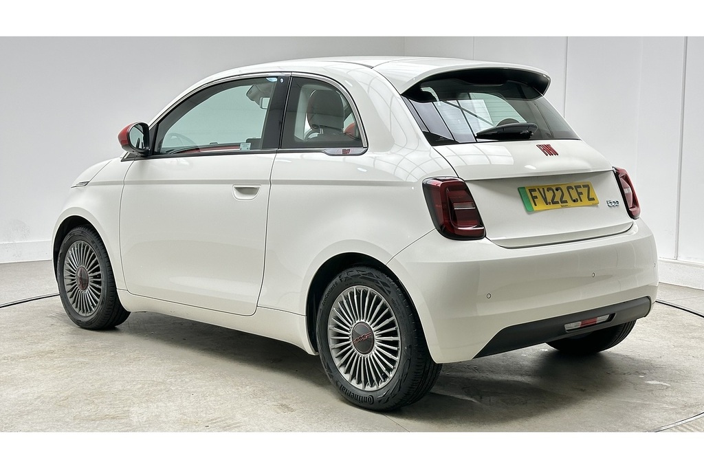 Fiat 500E Red White #4