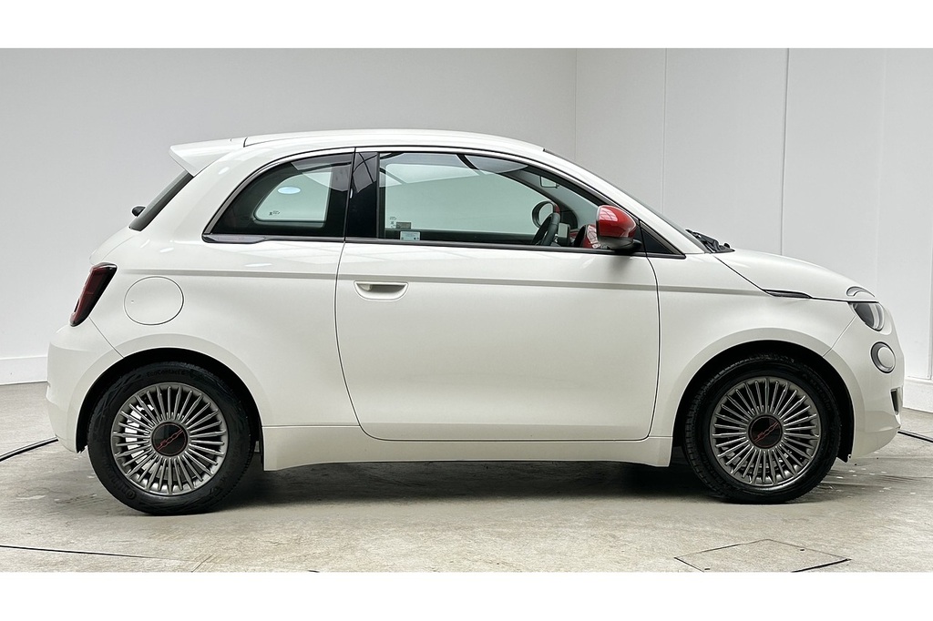 Fiat 500E Red White #3