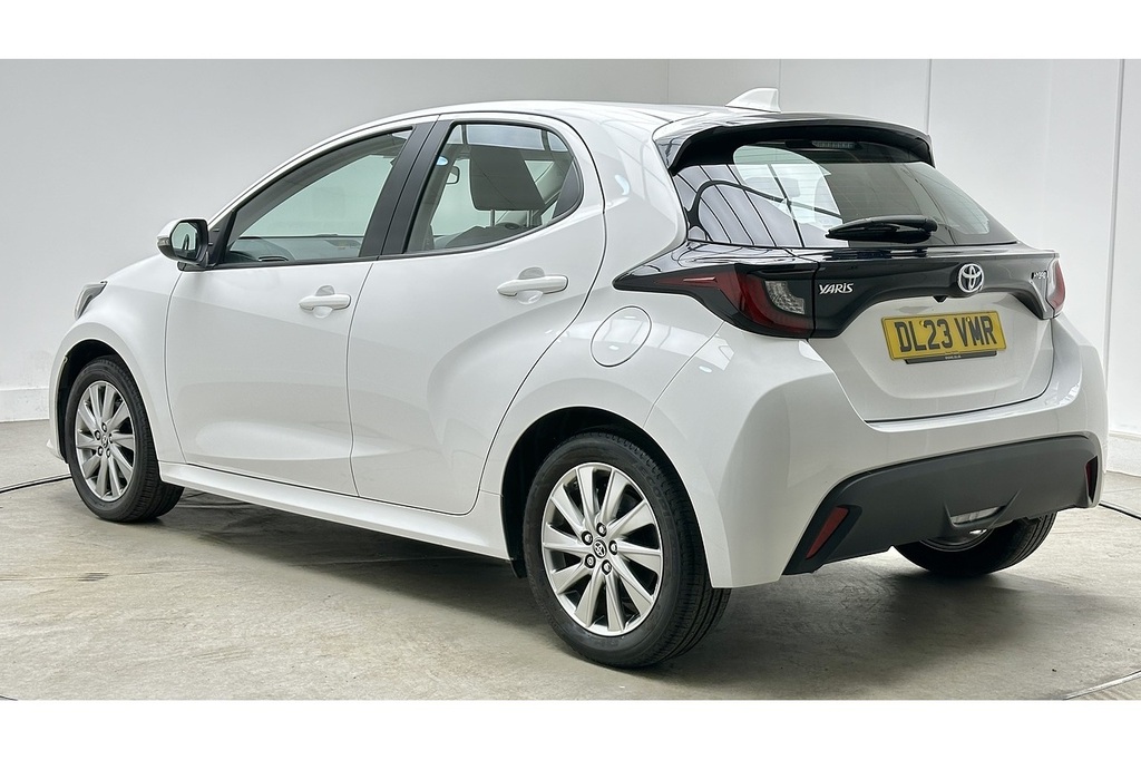 Toyota Yaris Vvt-h Icon White #5