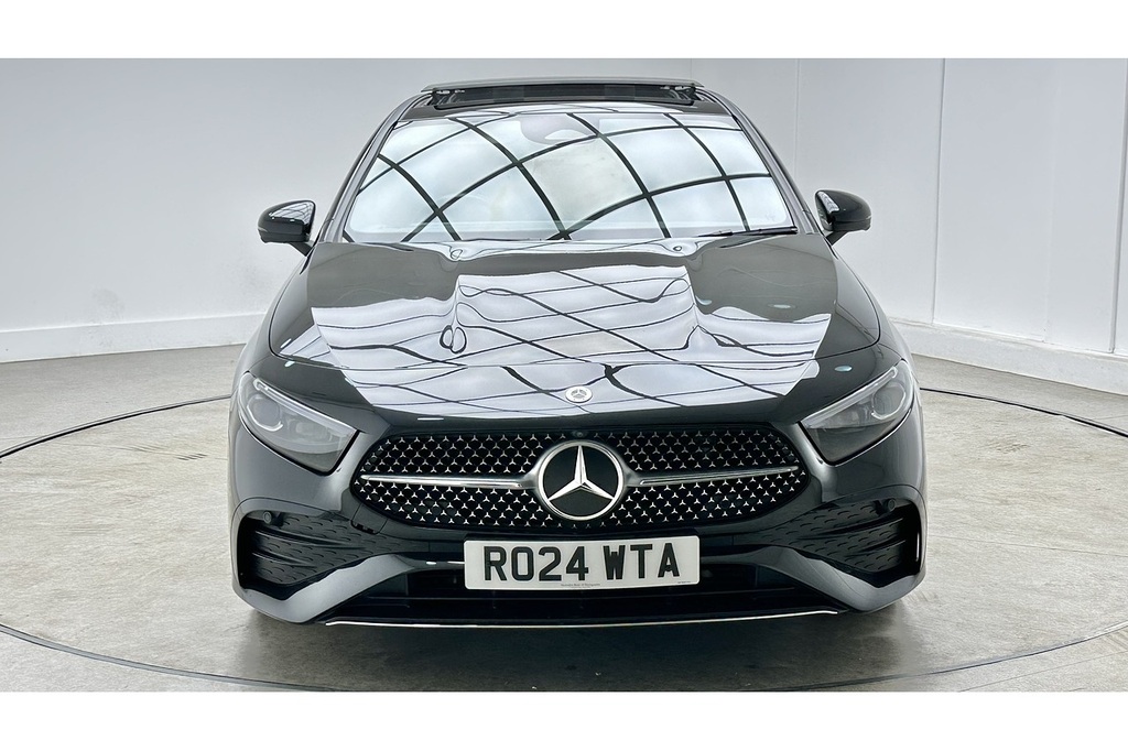 Mercedes-Benz A Class A200h Mhev Amg Line Black #3