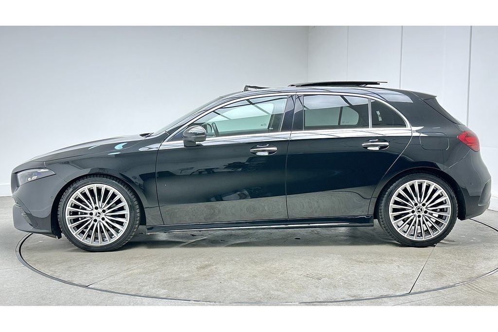 Mercedes-Benz A Class A200h Mhev Amg Line Black #6