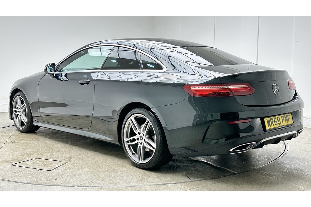Mercedes-Benz E Class E220d Amg Line Green #5
