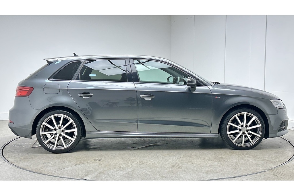 Audi A3 Tfsi Black Edition Grey #4
