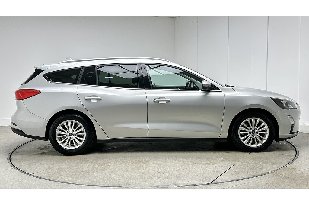 Ford Focus T Ecoboost Mhev Titanium Edition Silver #4
