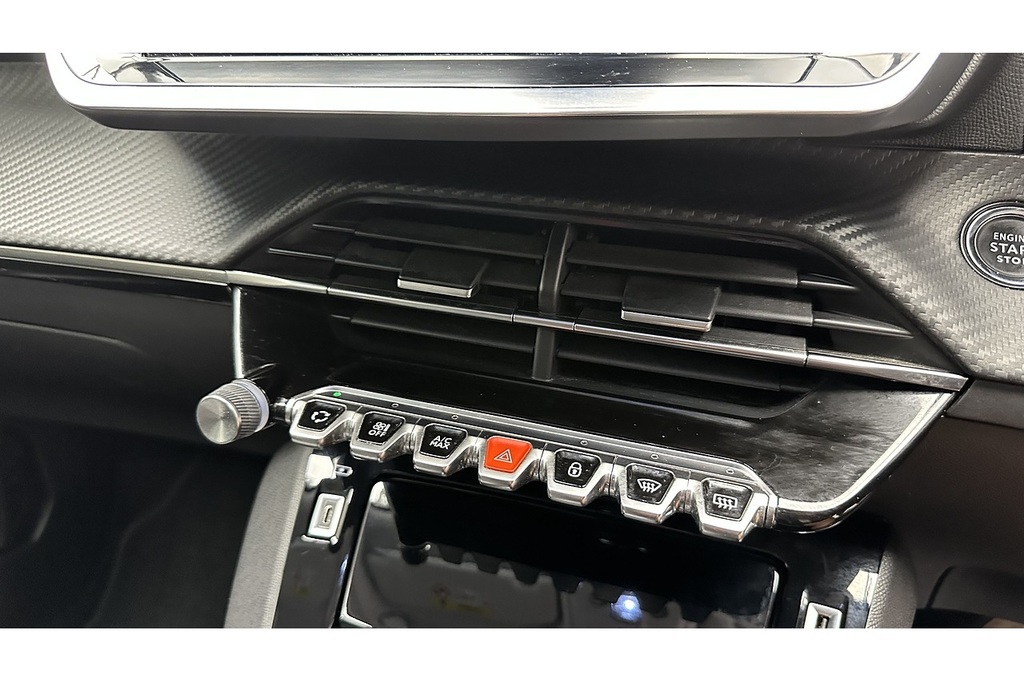 Peugeot e-2008 50Kwh Allure Premium Suv 136 Ps Grey #39