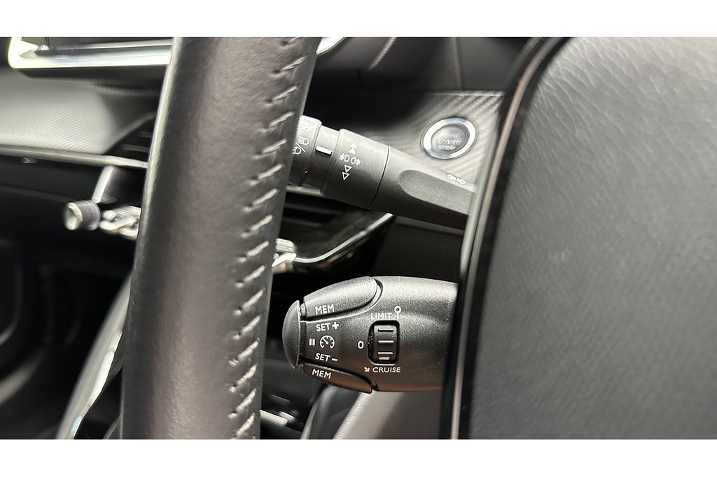 Peugeot e-2008 50Kwh Allure Premium Suv 136 Ps Grey #29