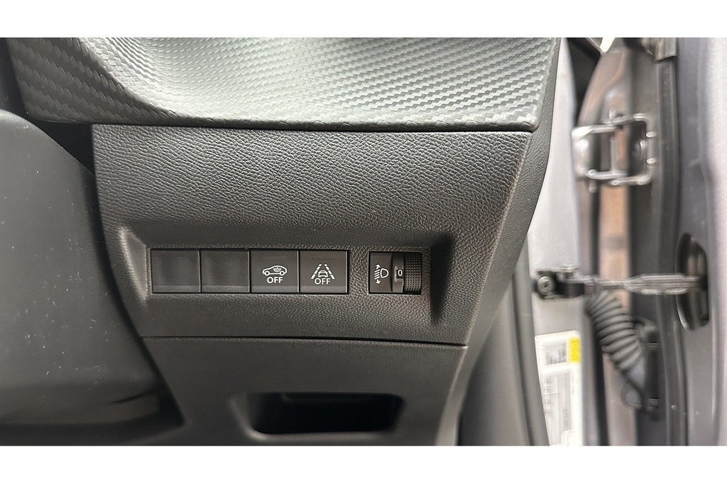 Peugeot e-2008 50Kwh Allure Premium Suv 136 Ps Grey #28