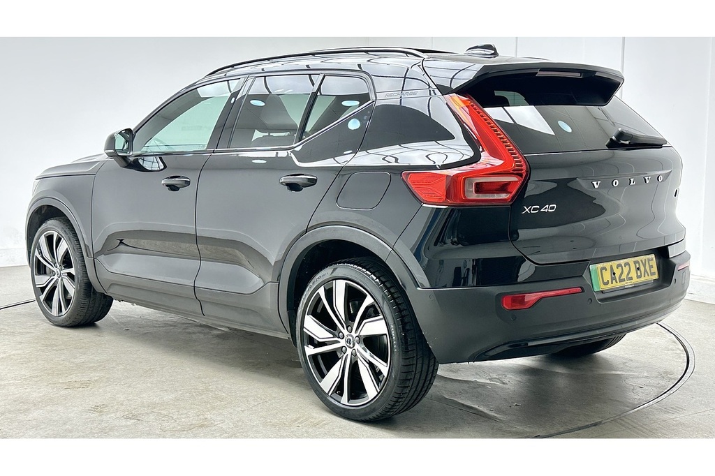 Volvo XC40 Ultimate Black #5